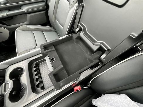 New 2026 RAM 1500 Laramie w/ Night Edition image 31