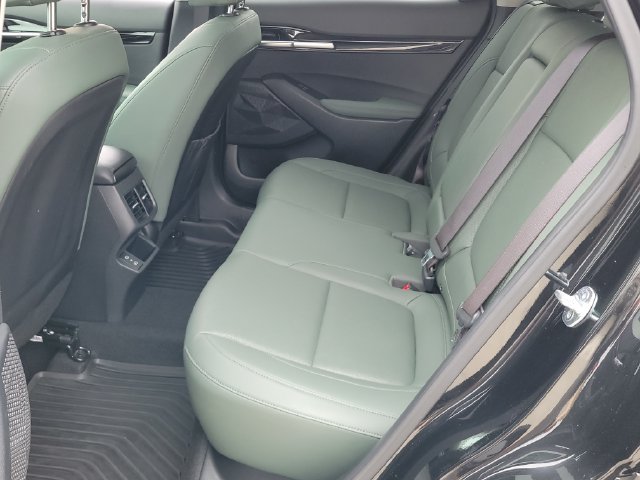 Certified 2024 Kia Seltos SX w/ SX Sunroof Package AWD/4WD image 11