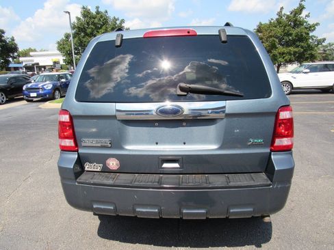 Used 2010 Ford Escape Limited FWD image 12