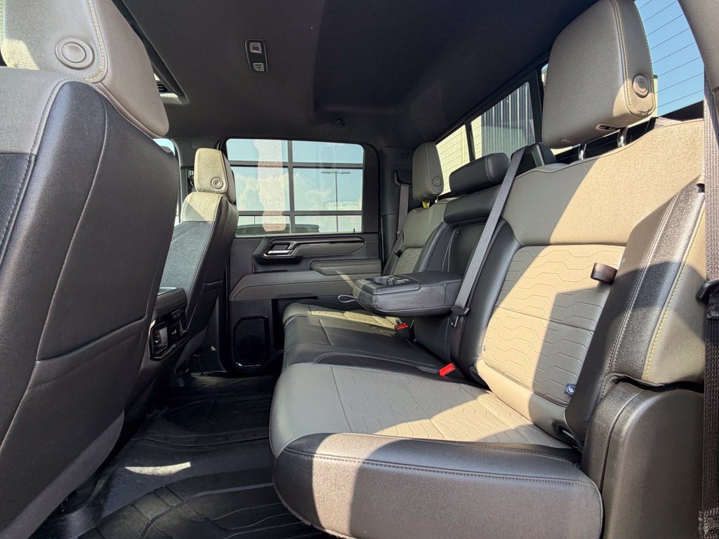 Used 2025 Chevrolet Silverado 2500 ZR2 w/ Technology Package AWD/4WD image 22