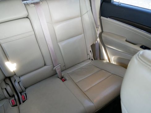 Used 2018 Jeep Grand Cherokee Limited w/ Trailer Tow Group IV image 19