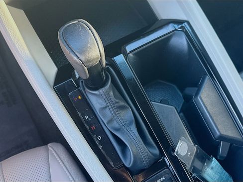 Used 2024 Honda Accord EX-L image 13