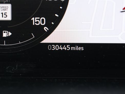 Used 2023 Land Rover Defender 110 S AWD/4WD image 18