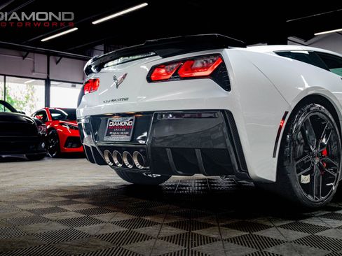 Used 2019 Chevrolet Corvette Stingray Coupe RWD image 21