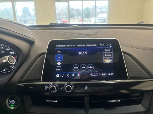 Used 2025 Cadillac CT4 Premium Luxury image 33