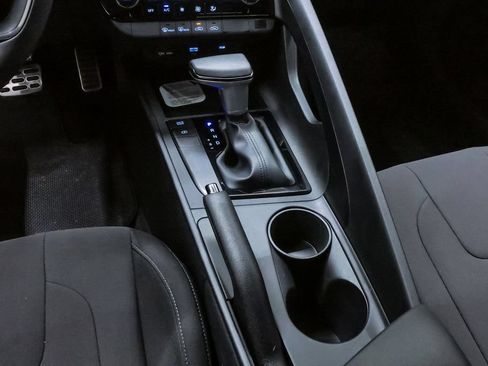 Certified 2026 Hyundai Elantra Sport FWD image 18