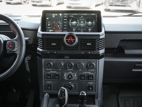 Used 2024 INEOS Grenadier Station Wagon AWD/4WD image 33