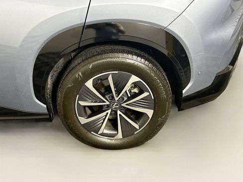 Used 2023 Lexus RZ 450e Premium w/ Technology Package AWD/4WD image 11