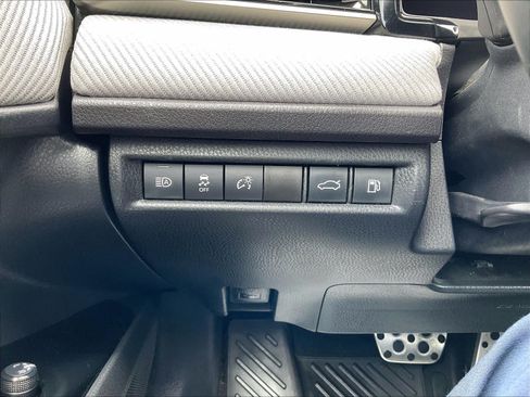 Used 2025 Toyota Camry SE w/ Convenience Package AWD/4WD image 35