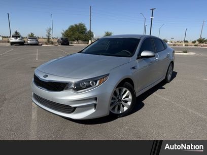 Used 2018 Kia Optima LX w/ 17" Alloy Wheels Package