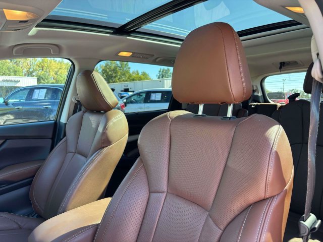 Used 2022 Subaru Ascent Touring AWD/4WD image 9