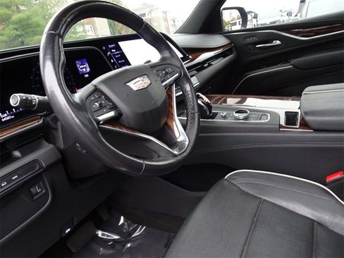 Used 2022 Cadillac Escalade ESV Premium Luxury w/ LPO, Radiant Package image 12