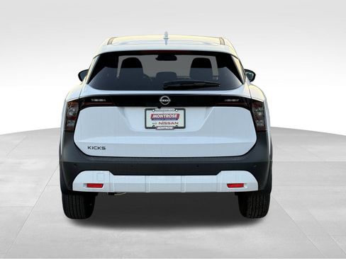 Certified 2025 Nissan Kicks SV image 4