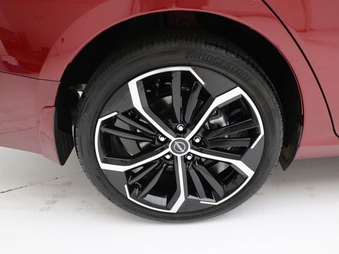 Used 2025 Nissan Altima 2.5 SR image 10