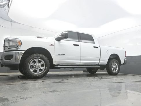 Used 2024 RAM 2500 Big Horn AWD/4WD image 36