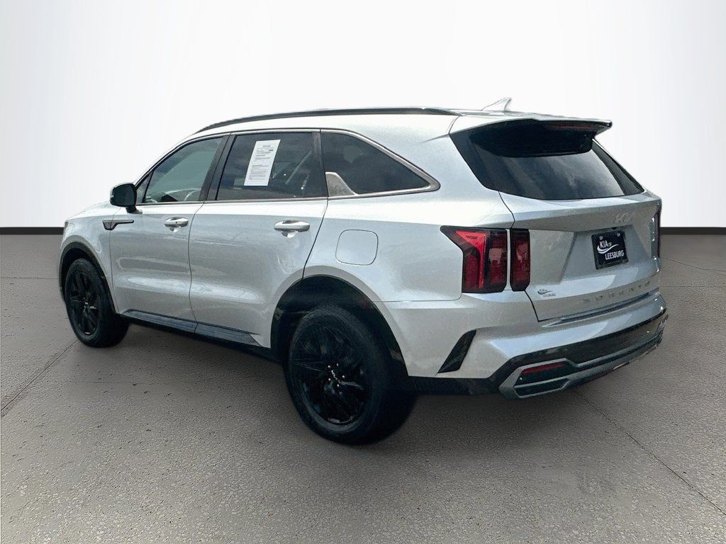 Certified 2022 Kia Sorento S FWD image 5