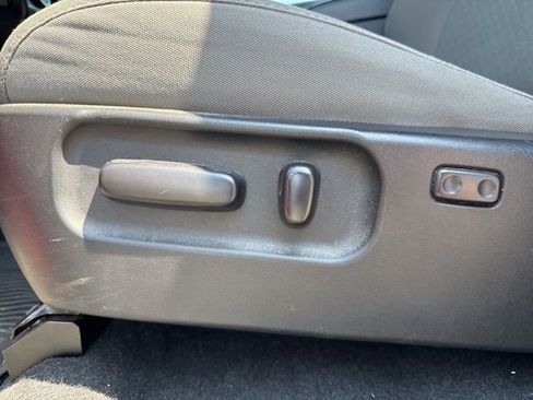 Used 2020 Toyota Tacoma SR5 image 19