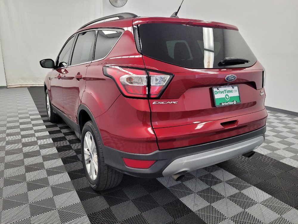 Used 2018 Ford Escape SE w/ SE Sync 3 Package FWD image 5