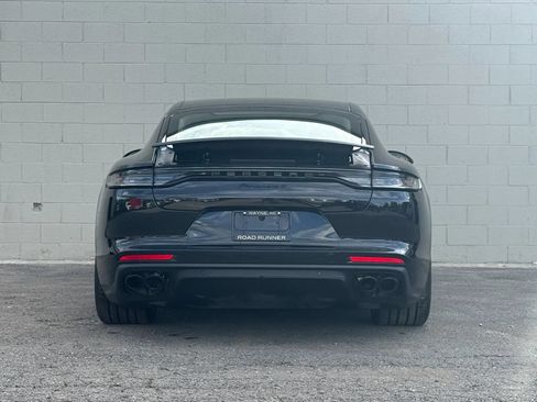 Used 2023 Porsche Panamera 4 Platinum Edition AWD/4WD image 9