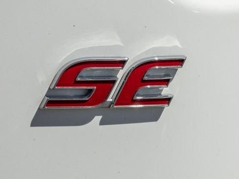 Used 2024 Toyota Corolla SE FWD image 6
