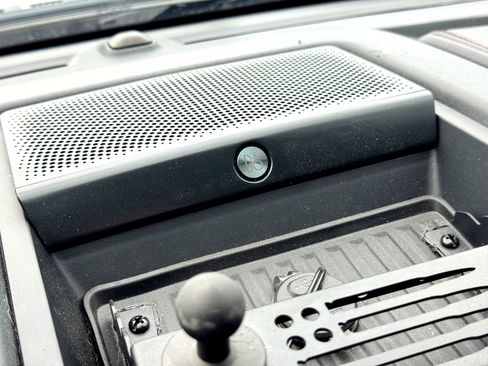 Used 2022 Ford F450 Platinum w/ FX4 Off-Road Package image 32