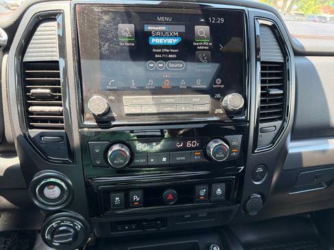 Used 2022 Nissan Titan PRO-4X w/ Pro-4x Convenience Package AWD/4WD image 13