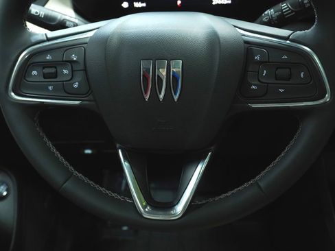 Used 2024 Buick Encore GX Avenir w/ Avenir Convenience Package image 18