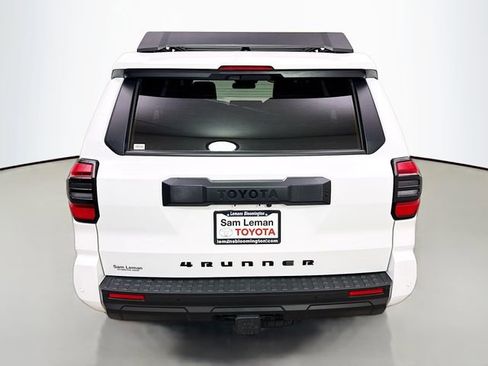 Used 2025 Toyota 4Runner TRD Off-Road image 6