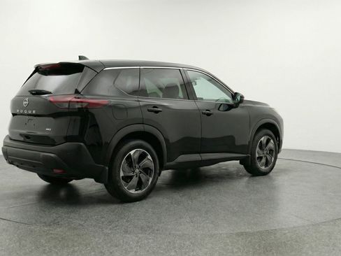 Used 2025 Nissan Rogue SV FWD image 9