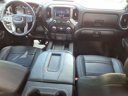 Used 2022 GMC Sierra 3500 Denali w/ Denali Ultimate Package AWD/4WD image 17