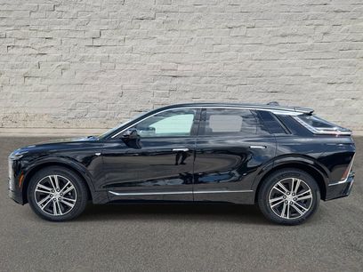 New 2025 Cadillac Lyriq Luxury