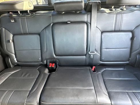 Used 2021 Chevrolet Silverado 1500 High Country w/ Technology Package image 39