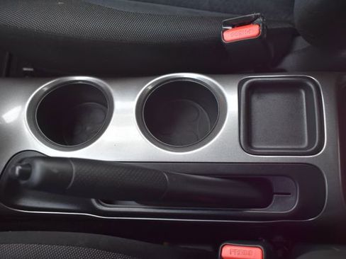 Used 2012 Nissan Juke SV image 28