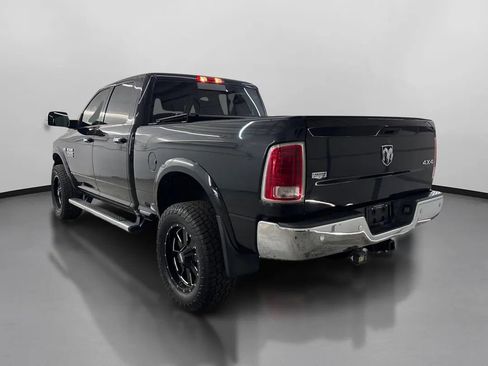 Used 2018 RAM 2500 Laramie w/ Snow Chief Group AWD/4WD image 7