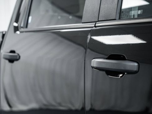 Used 2024 Chevrolet Silverado 2500 Custom image 17