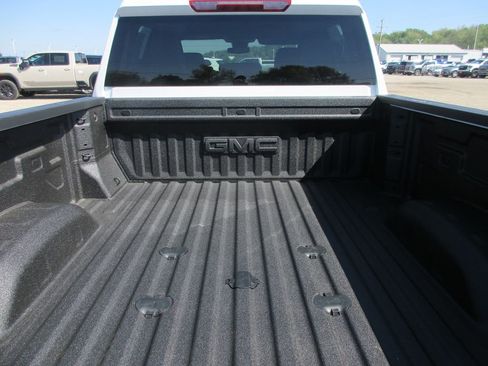 New 2026 GMC Sierra 2500 SLE w/ SLE Value Package; image 6
