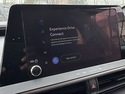 Used 2024 Toyota Prius LE image 29