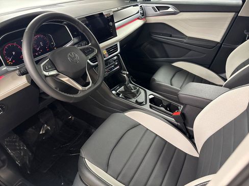 New 2026 Volkswagen Taos SEL AWD/4WD image 9