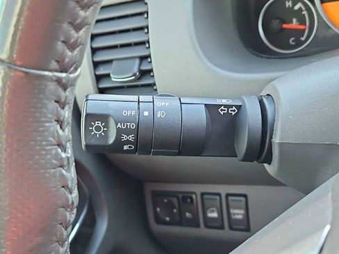 Used 2019 Nissan Frontier SL image 28