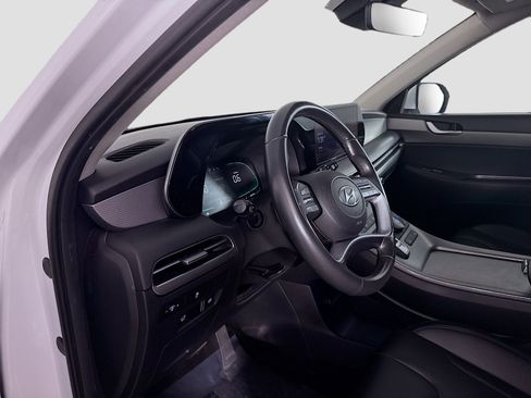 Used 2024 Hyundai Palisade SEL FWD image 23