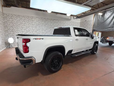 Used 2023 Chevrolet Silverado 2500 LTZ AWD/4WD image 7