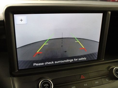 Used 2022 Ford Maverick XL image 8