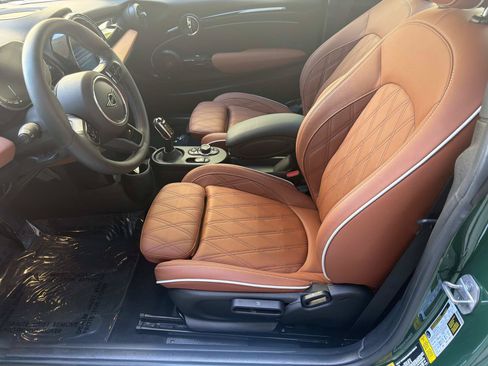 Used 2024 MINI Cooper SE FWD image 9