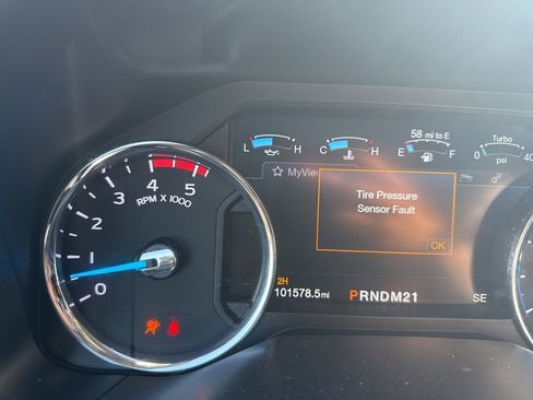 Used 2017 Ford F350 Lariat w/ Lariat Ultimate Package image 11