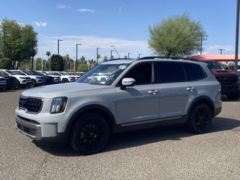 Certified 2023 Kia Telluride SX Prestige X-Line AWD/4WD image 2