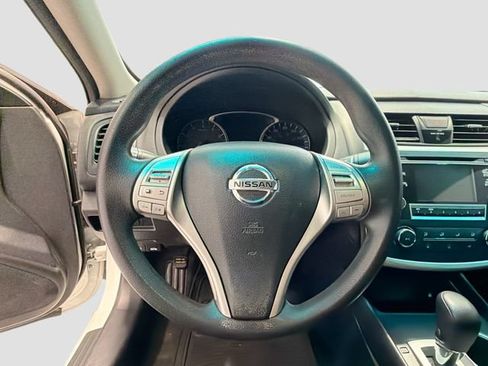 Used 2017 Nissan Altima 2.5 S w/ Power Driver Seat Package FWD image 9