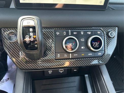 Used 2024 Land Rover Defender 110 S AWD/4WD image 28