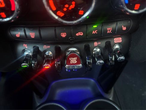 Used 2019 MINI Cooper John Cooper Works w/ Driver Assistance Package image 32