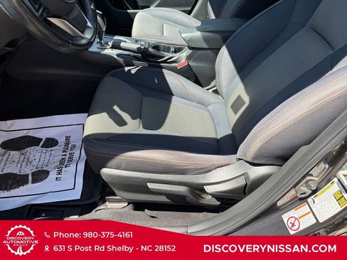 Used 2018 Subaru Crosstrek 2.0i Premium AWD/4WD image 12