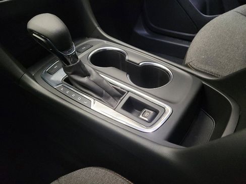 Used 2022 Chevrolet Equinox LT w/ Driver Convenience Package image 26